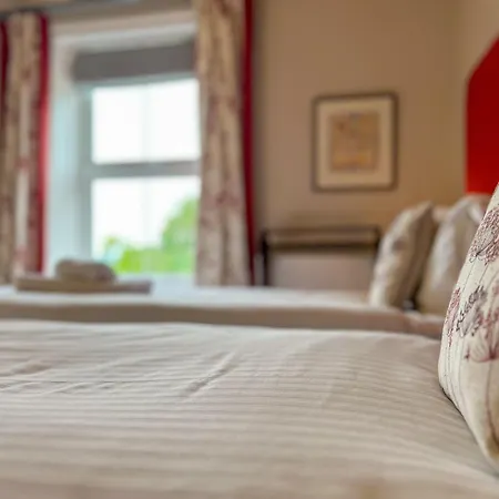 High House, In A Rural Setting With Countryside Views, Garden With Bbq & Hot Tub * Southwaite