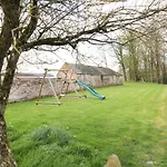 Vakantiehuis High House, In A Rural Setting With Countryside Views, Garden With Bbq & Hot Tub