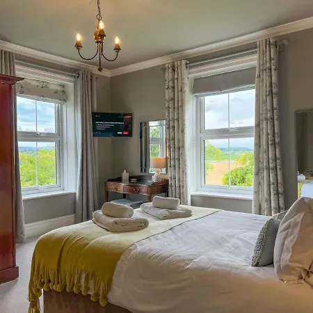 High House, In A Rural Setting With Countryside Views, Garden With Bbq & Hot Tub * Southwaite