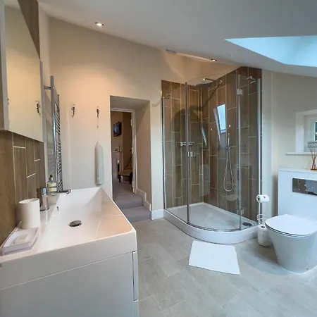Dom wakacyjny High House, In A Rural Setting With Countryside Views, Garden With Bbq & Hot Tub