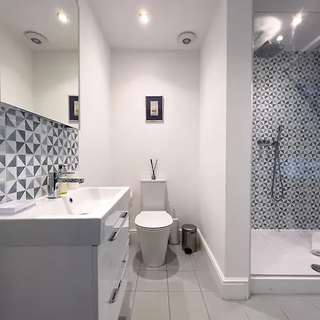 High House, In A Rural Setting With Countryside Views, Garden With Bbq & Hot Tub Holiday home Southwaite